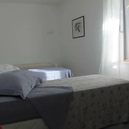 بيت للعطل House Domaine De Broual: Cote Donjon